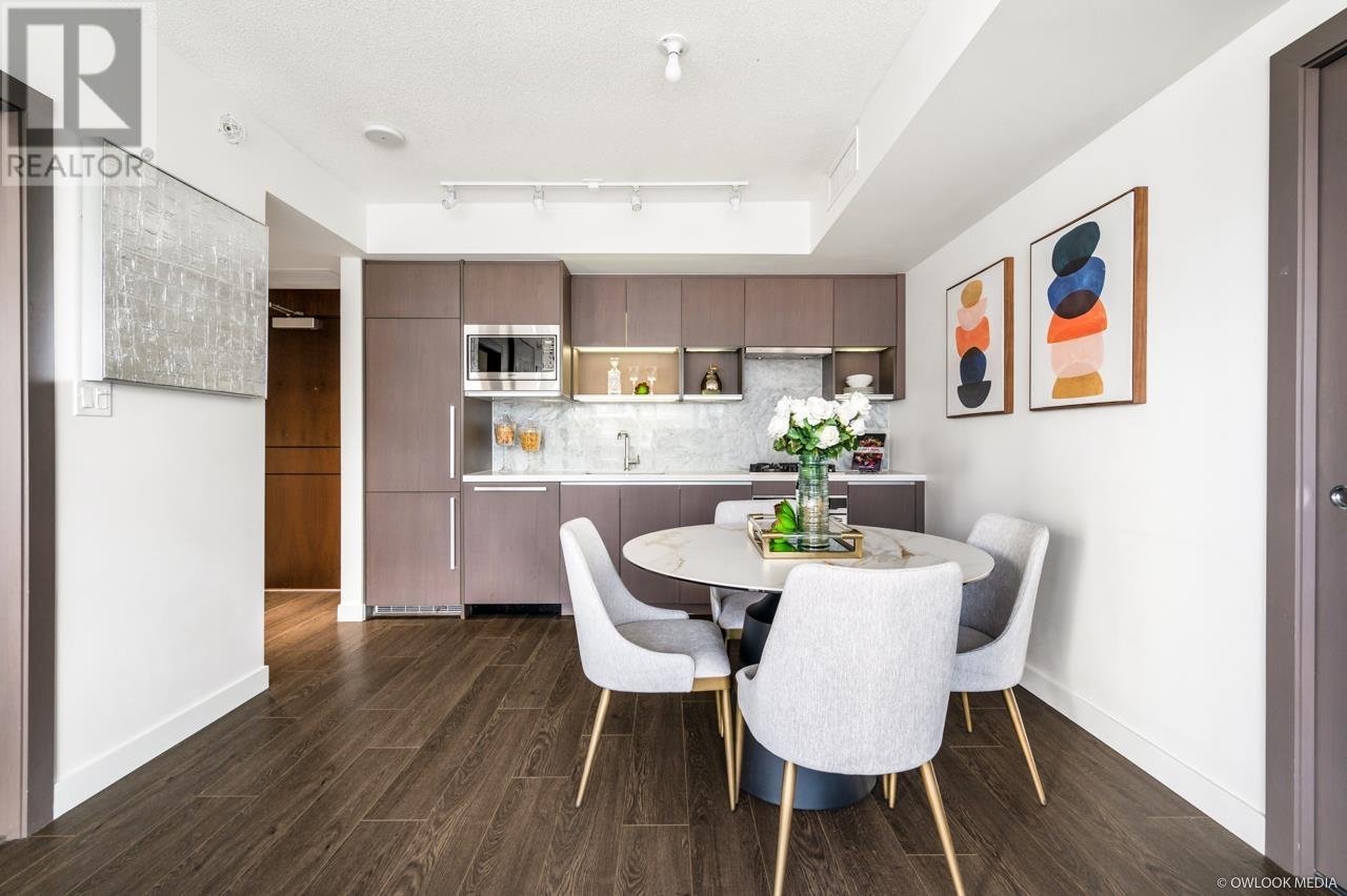 Listing Picture 6 of 36 : 1619 68 SMITHE STREET, Vancouver / 溫哥華 - 魯藝地產 Yvonne Lu Group - MLS Medallion Club Member