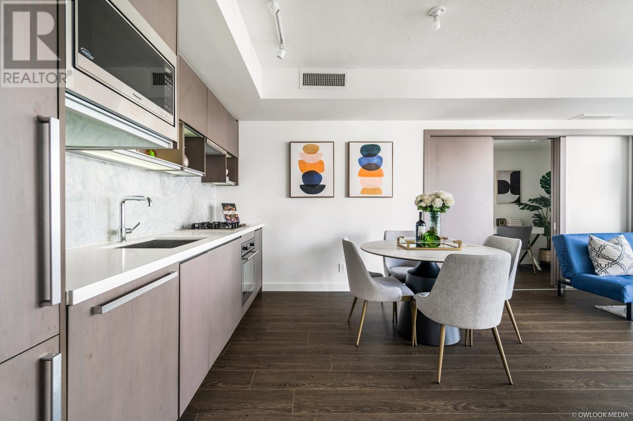 Listing Picture 7 of 36 : 1619 68 SMITHE STREET, Vancouver / 溫哥華 - 魯藝地產 Yvonne Lu Group - MLS Medallion Club Member