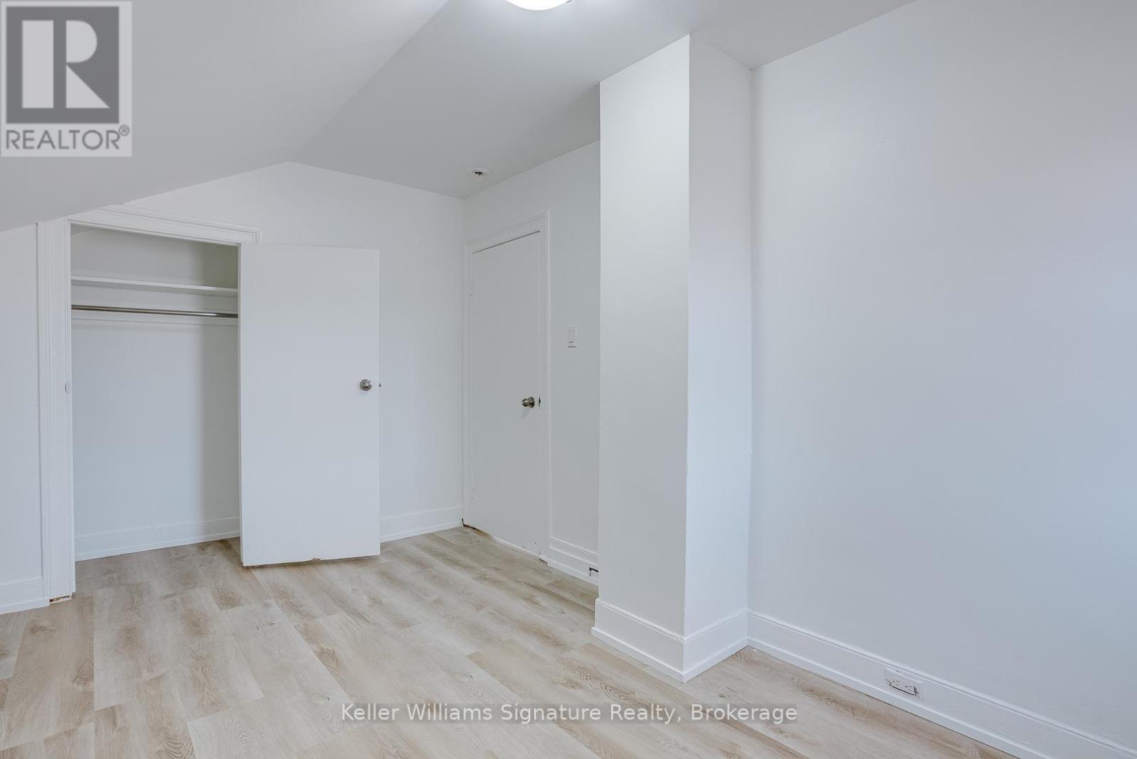 43 Centre Street N, St. Catharines, Ontario  L2R 3A8 - Photo 10 - X11882517