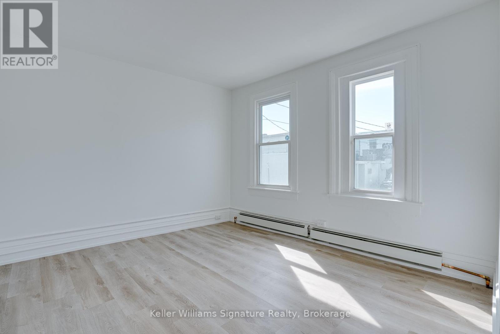 43 Centre Street N, St. Catharines, Ontario  L2R 3A8 - Photo 24 - X11882517