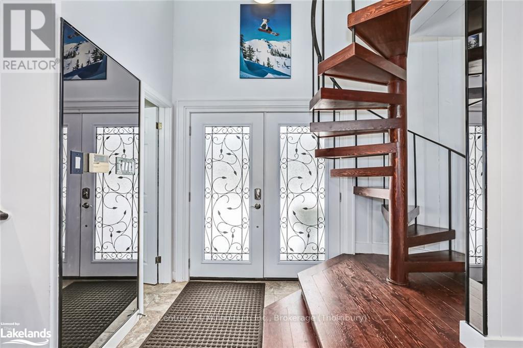 209846 Highway 26, Blue Mountains (Blue Mountain Resort Area), Ontario  L9Y 0L1 - Photo 3 - X10437513