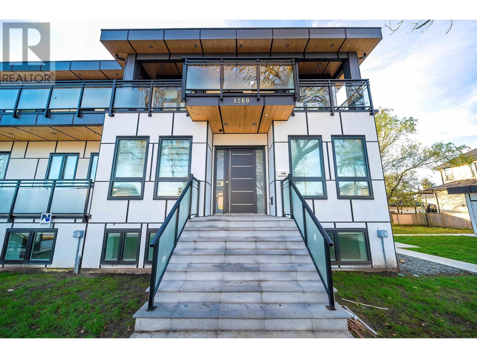 Listing Picture 33 of 37 : 1260 E 54TH AVENUE, Vancouver / 溫哥華 - 魯藝地產 Yvonne Lu Group - MLS Medallion Club Member