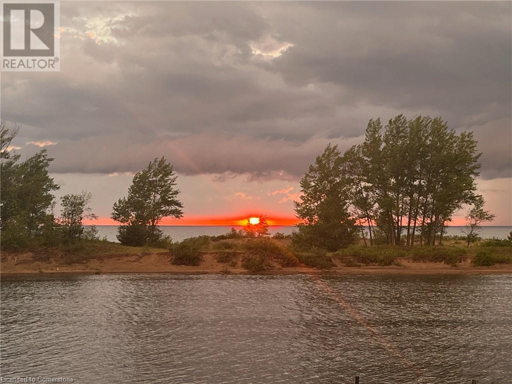 2 Browns Lane Lane, Wasaga Beach, Ontario  L9Z 2L7 - Photo 5 - 40678046