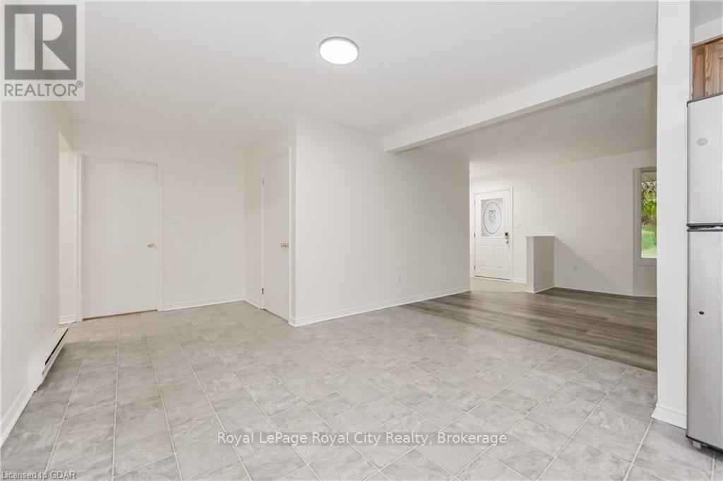 360 Birmingham Street E, Wellington North (Mount Forest), Ontario  N0G 2L2 - Photo 12 - X11879686