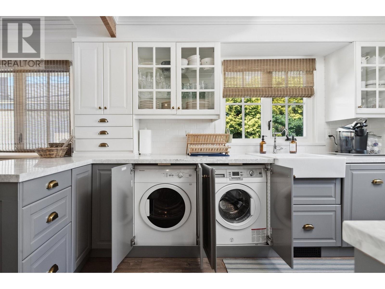Listing Picture 16 of 40 : 4351 WINDJAMMER DRIVE, Richmond / 烈治文 - 魯藝地產 Yvonne Lu Group - MLS Medallion Club Member