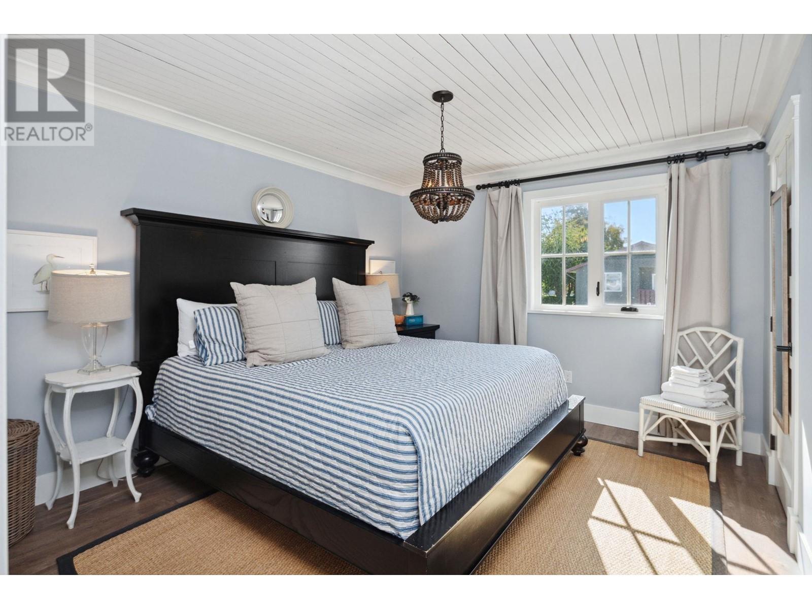Listing Picture 18 of 40 : 4351 WINDJAMMER DRIVE, Richmond / 烈治文 - 魯藝地產 Yvonne Lu Group - MLS Medallion Club Member