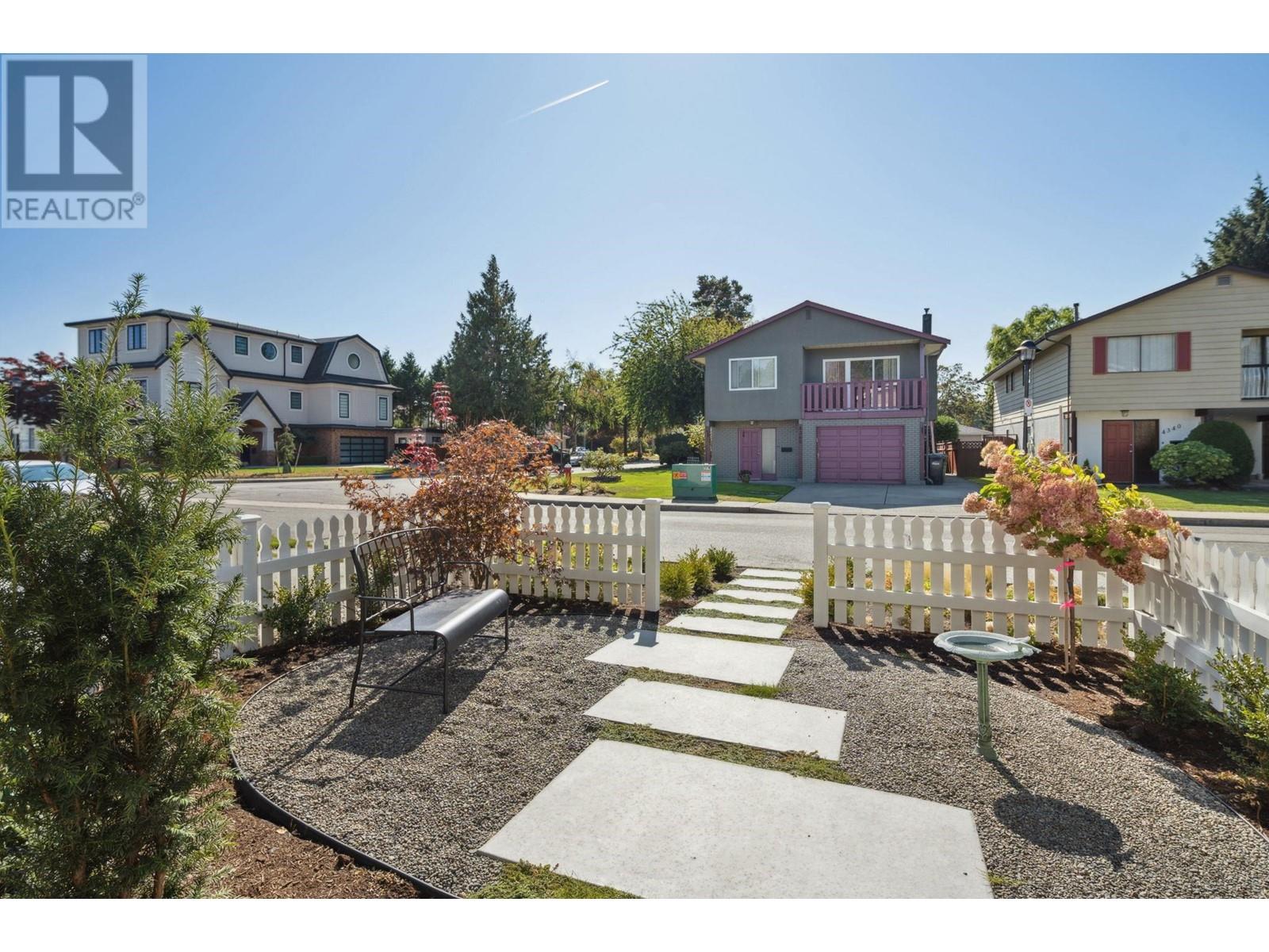 Listing Picture 39 of 40 : 4351 WINDJAMMER DRIVE, Richmond / 烈治文 - 魯藝地產 Yvonne Lu Group - MLS Medallion Club Member