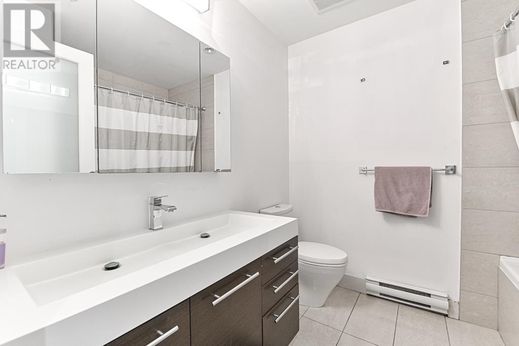 Listing Picture 19 of 27 : 304 4463 W 10TH AVENUE, Vancouver / 溫哥華 - 魯藝地產 Yvonne Lu Group - MLS Medallion Club Member