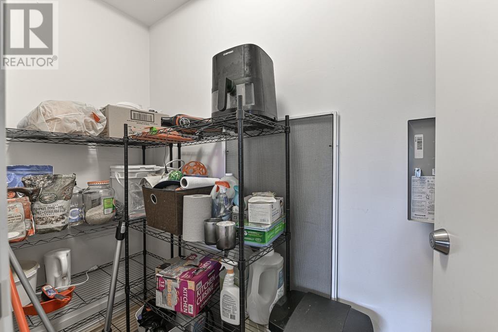 Listing Picture 18 of 27 : 304 4463 W 10TH AVENUE, Vancouver / 溫哥華 - 魯藝地產 Yvonne Lu Group - MLS Medallion Club Member