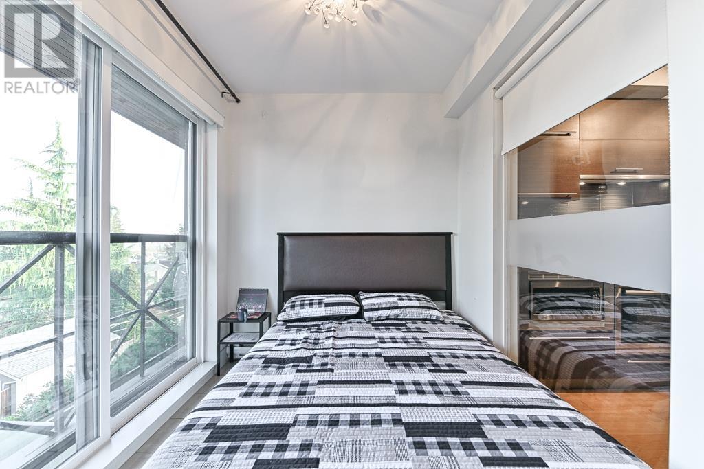 Listing Picture 15 of 27 : 304 4463 W 10TH AVENUE, Vancouver / 溫哥華 - 魯藝地產 Yvonne Lu Group - MLS Medallion Club Member