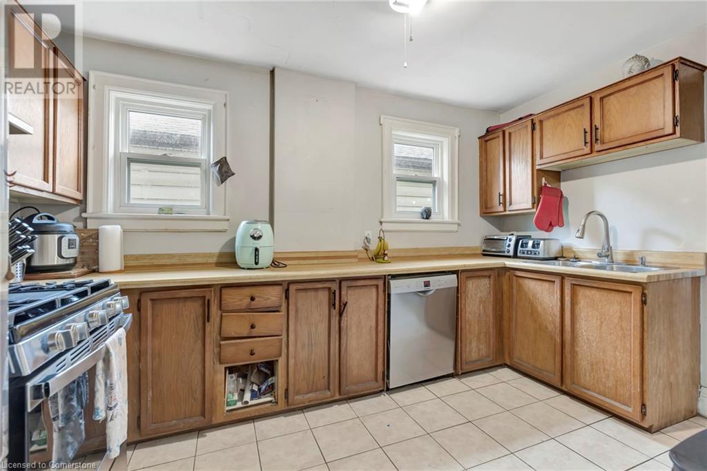 110 Paling Avenue, Hamilton, Ontario  L8H 5J4 - Photo 14 - 40683440