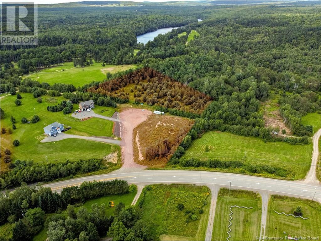 2017-06 River Bend Court, Nackawic, New Brunswick  E6G 2N3 - Photo 3 - NB109984