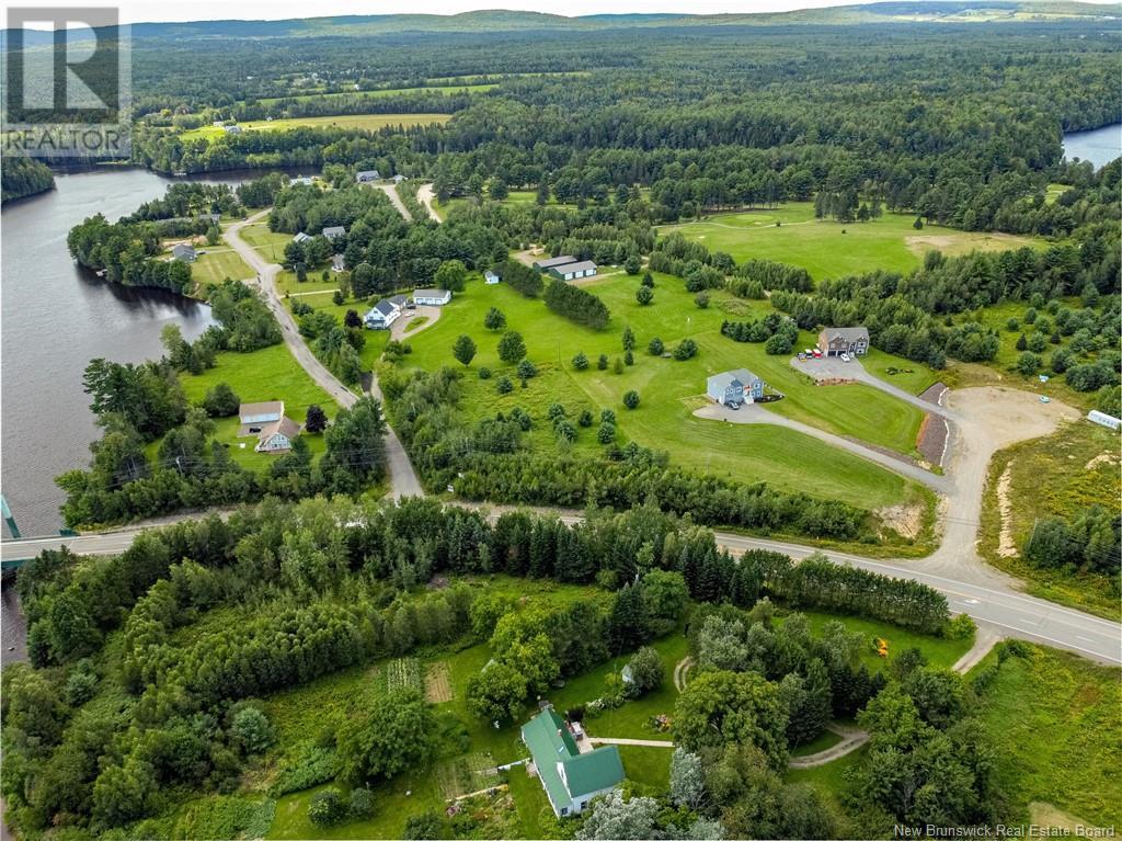 2017-06 River Bend Court, Nackawic, New Brunswick  E6G 2N3 - Photo 4 - NB109984
