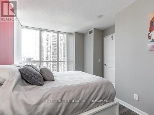 2015 - 4978 Yonge Street, Toronto, Ontario  M2N 7G8 - Photo 12 - C11882724