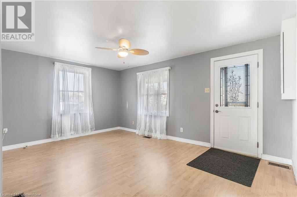 858 Wright Street, Welland, Ontario  L3B 2K9 - Photo 15 - 40683591