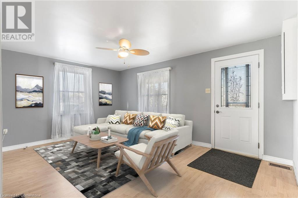 858 Wright Street, Welland, Ontario  L3B 2K9 - Photo 3 - 40683591