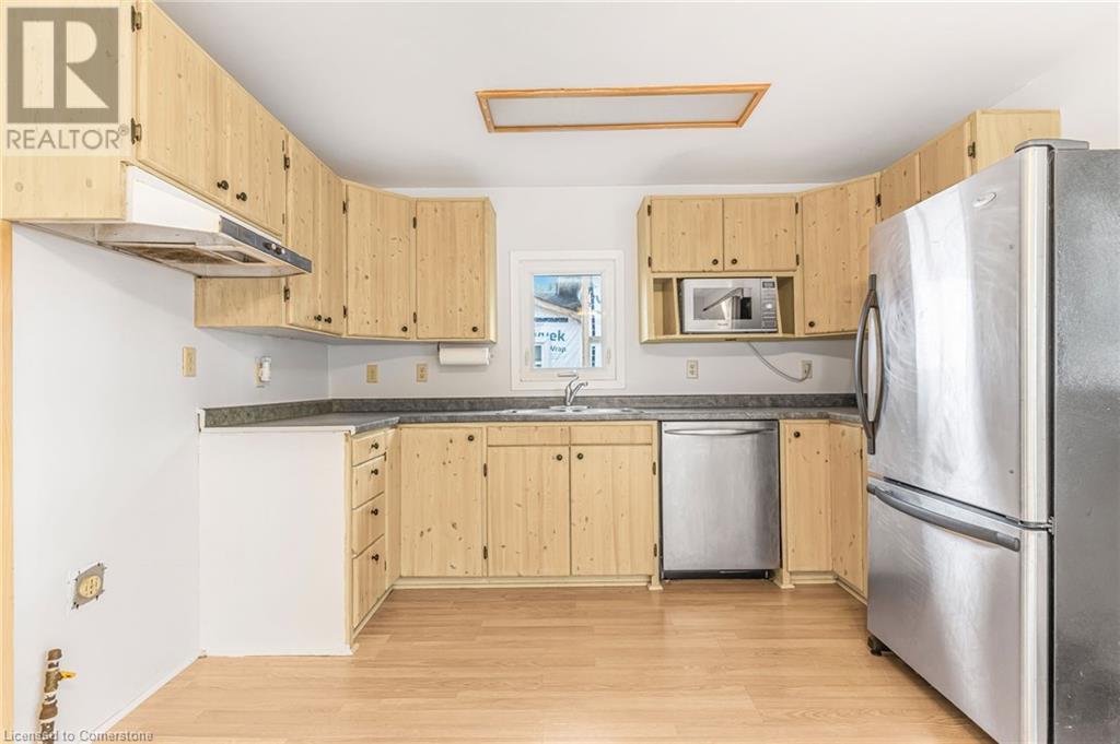 858 Wright Street, Welland, Ontario  L3B 2K9 - Photo 9 - 40683591