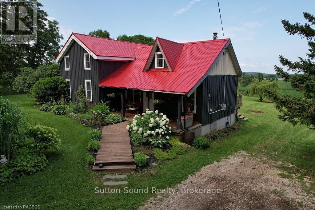 598476 2nd N, Meaford, Ontario  N4K 5W4 - Photo 1 - X10846237