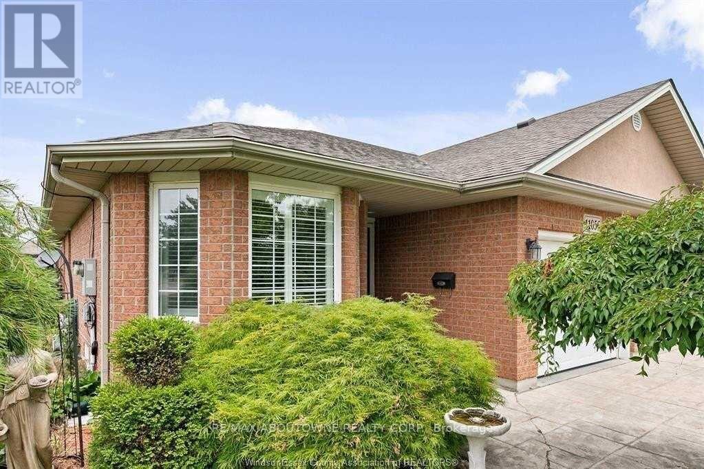 11056 FIRGROVE DRIVE, Windsor, Ontario