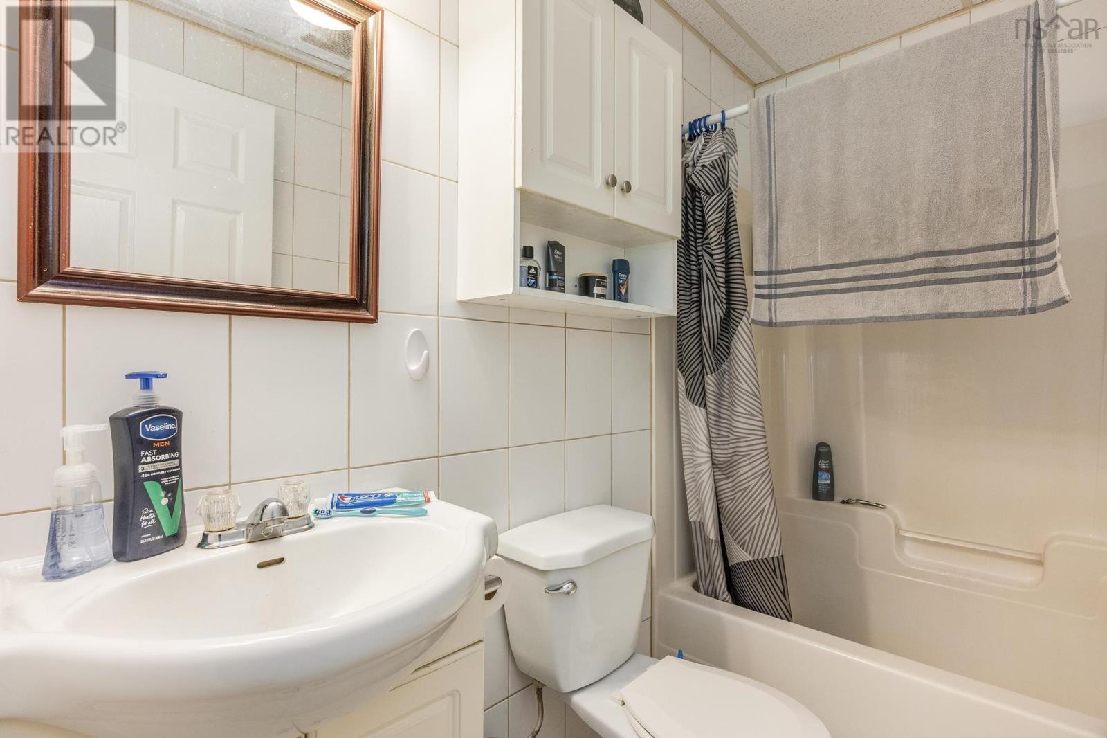 19b Carleton Street, Digby, Nova Scotia  B0V 1A0 - Photo 2 - 202427871