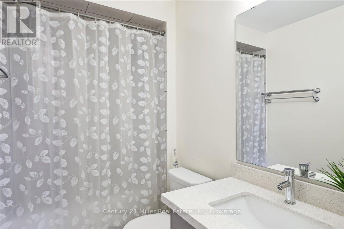 3083 Streamwood Passage, Oakville, Ontario  L6H 0S8 - Photo 23 - W11882786