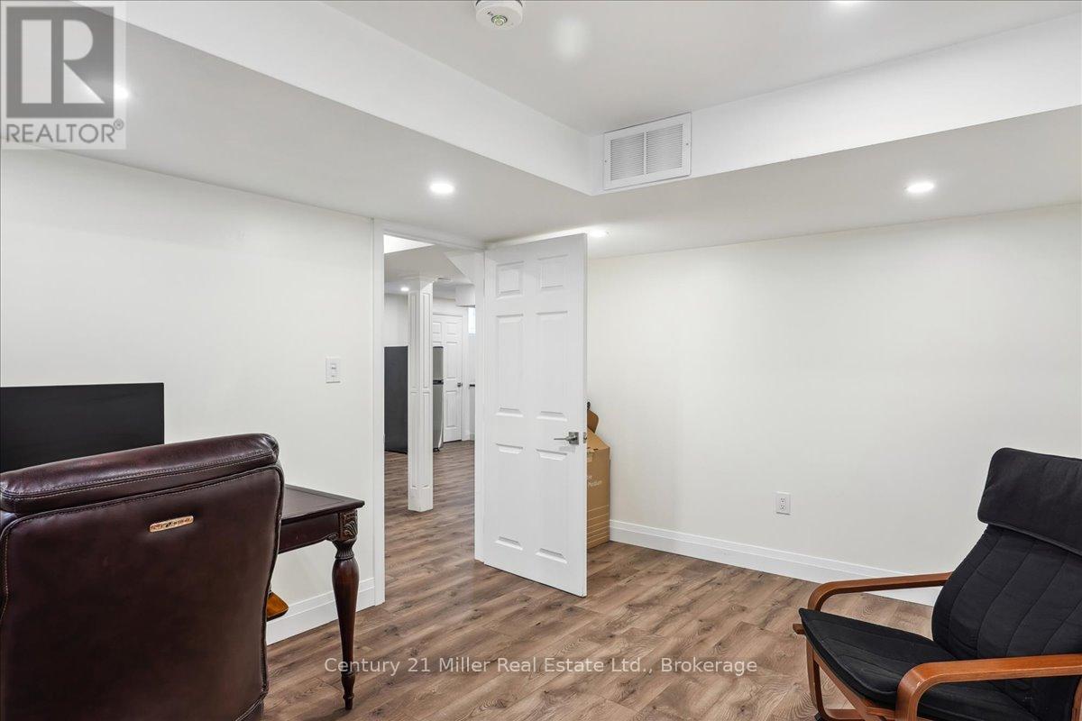 3083 Streamwood Passage, Oakville, Ontario  L6H 0S8 - Photo 30 - W11882786