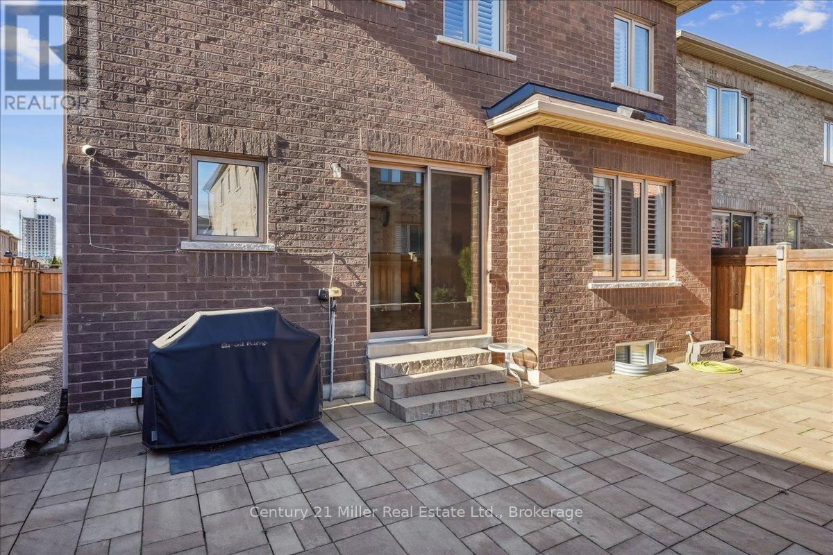 3083 Streamwood Passage, Oakville, Ontario  L6H 0S8 - Photo 34 - W11882786