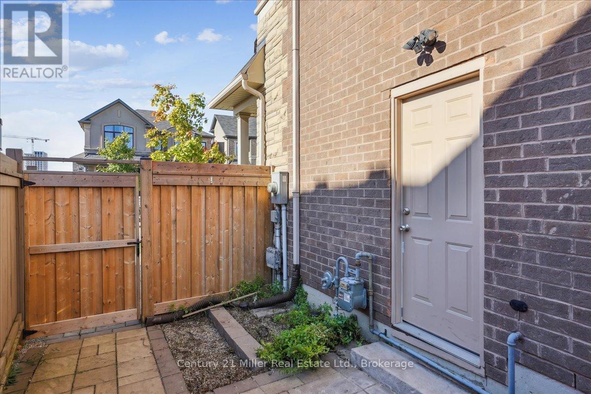 3083 Streamwood Passage, Oakville, Ontario  L6H 0S8 - Photo 35 - W11882786