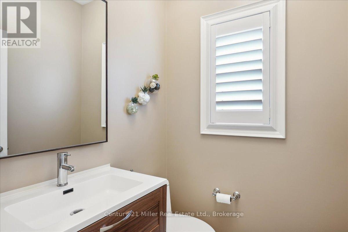 3083 Streamwood Passage, Oakville, Ontario  L6H 0S8 - Photo 9 - W11882786