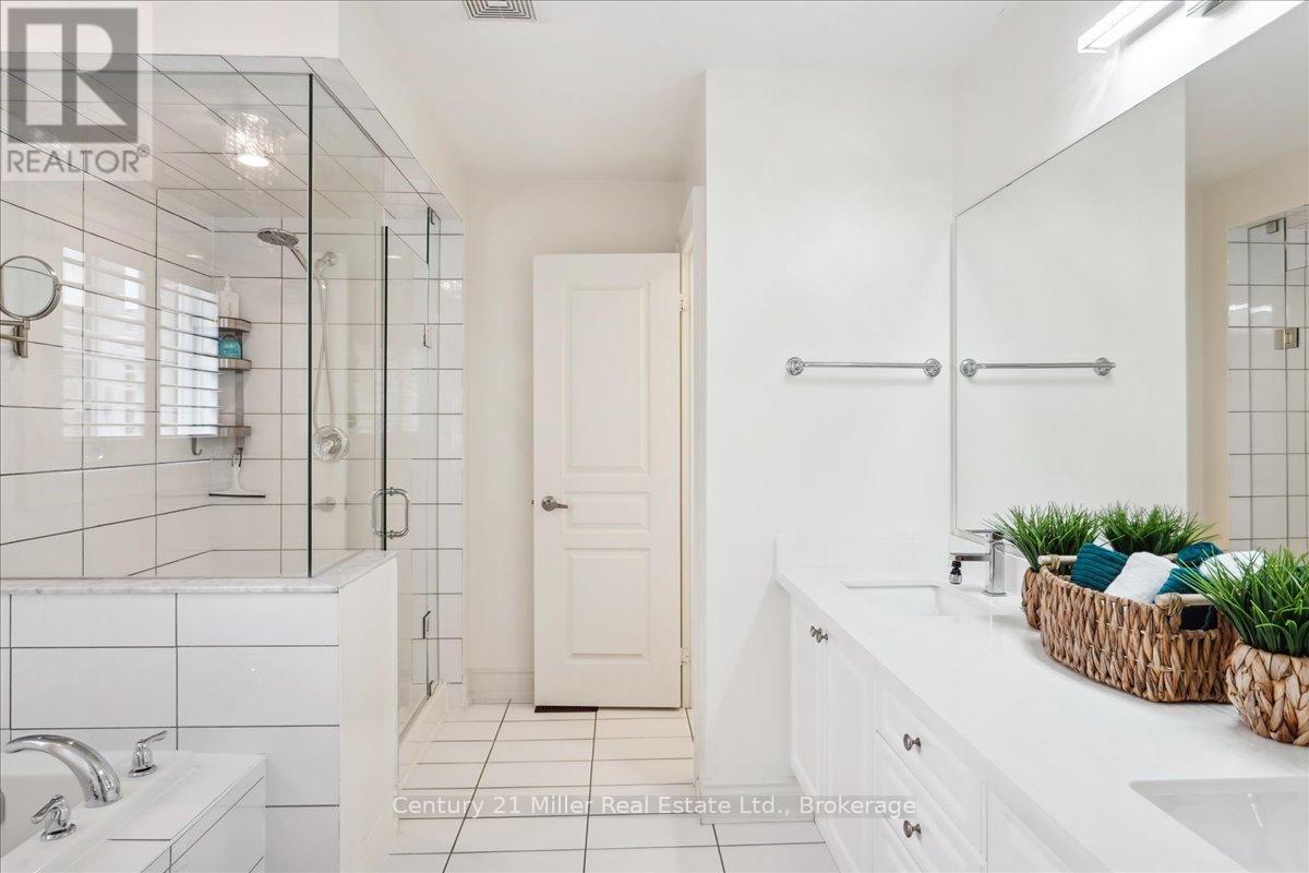 3083 Streamwood Passage, Oakville, Ontario  L6H 0S8 - Photo 13 - W11882821