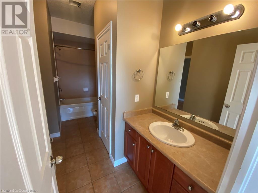 7 Booty Lane, Cambridge, Ontario  N1R 8P5 - Photo 4 - 40682842