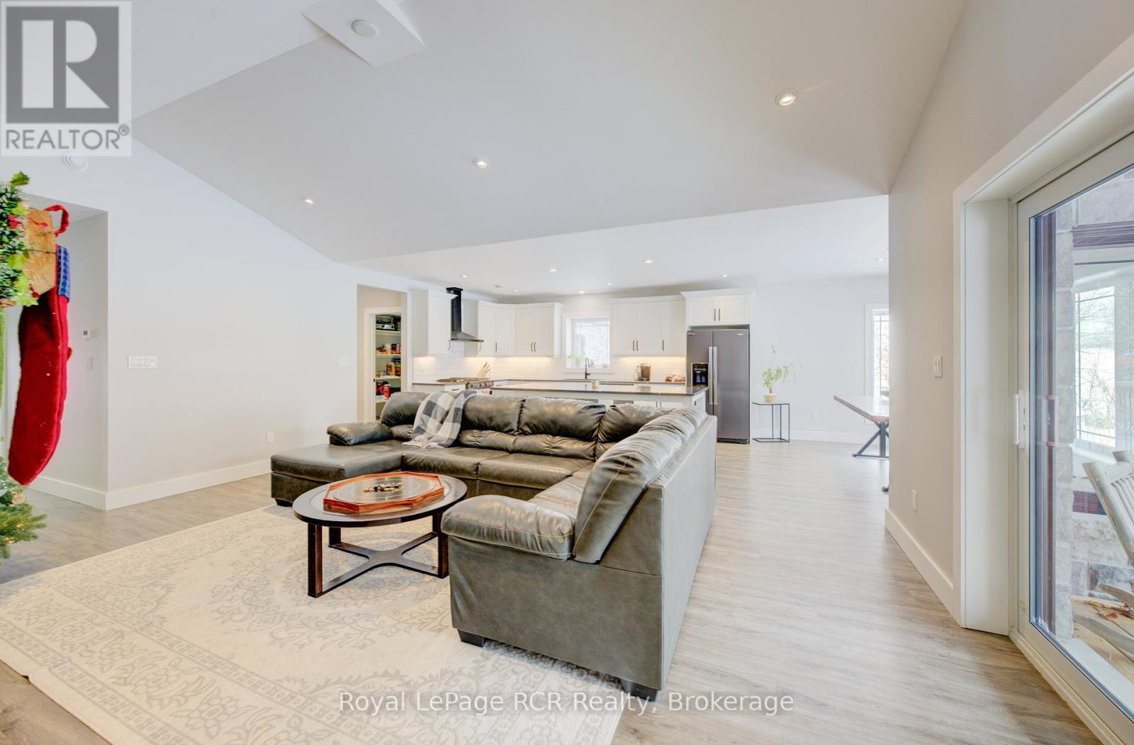 348 Augusta Street, West Grey, Ontario  N0G 1C0 - Photo 10 - X11882750