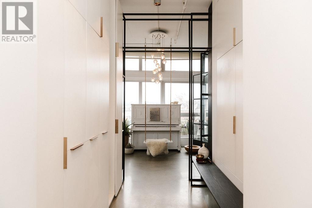 Listing Picture 2 of 29 : 1010 289 ALEXANDER STREET, Vancouver / 溫哥華 - 魯藝地產 Yvonne Lu Group - MLS Medallion Club Member