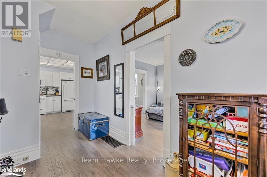 501 Talbot Street, Tay, Ontario  L0K 1R0 - Photo 4 - S10440012