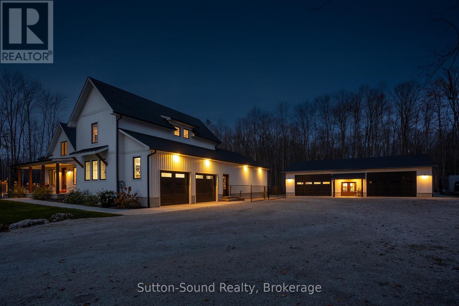 150 SPENCER AVENUE, Georgian Bluffs, Ontario