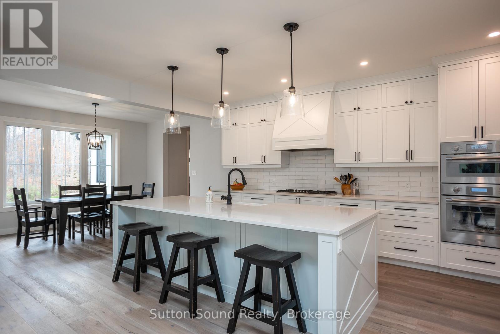 150 Spencer Avenue, Georgian Bluffs, Ontario  N0H 2K0 - Photo 12 - X11882881