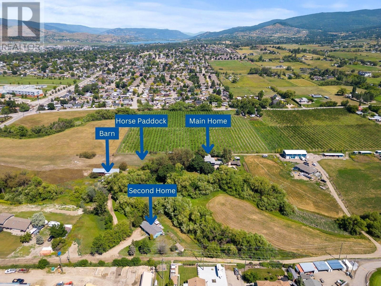 1451 Mountview Road, Vernon, British Columbia  V1B 3A5 - Photo 3 - 10329637