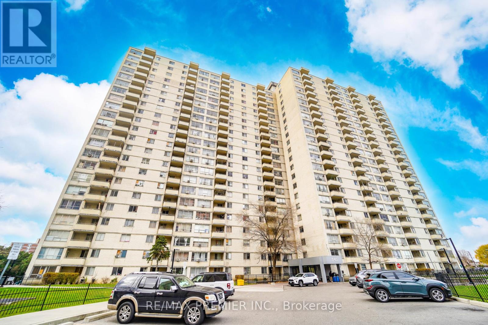 Property at # 110 - 340 DIXON ROAD image 1