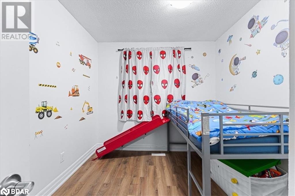 63 Ferris Lane Unit# I7, Barrie, Ontario  L4M 5C4 - Photo 12 - 40683431