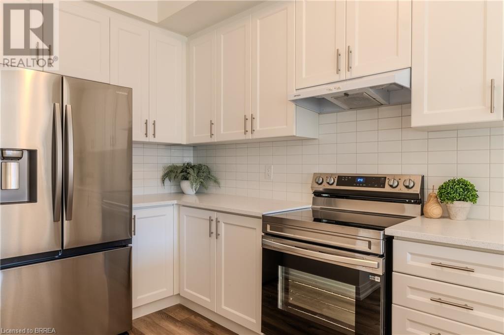 677 Park Road N Unit# 167, Brantford, Ontario  N3R 0C2 - Photo 4 - 40683284