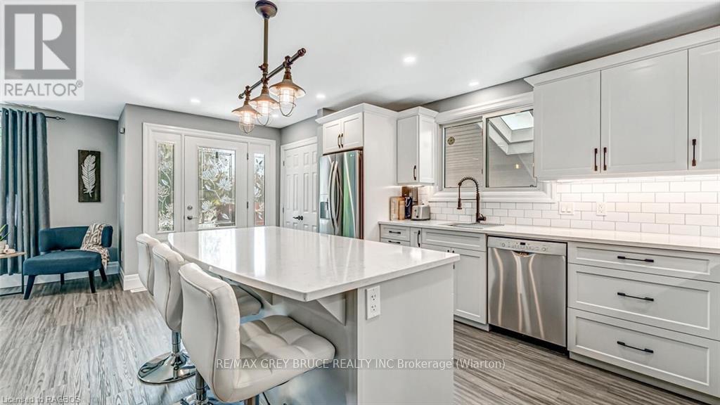 2086 8th Ave E, Owen Sound, Ontario  N4K 3C6 - Photo 11 - X10846401