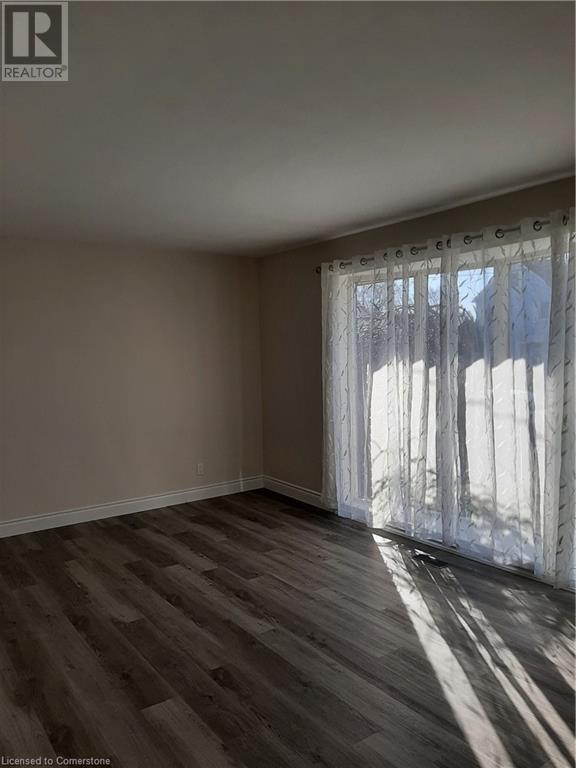 34 Elmwood Avenue, Cambridge, Ontario  N1R 4X9 - Photo 2 - 40681419