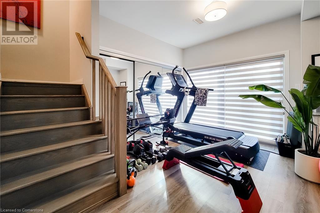 270 Melvin Avenue Avenue Unit# 27, Hamilton, Ontario  L8H 2K2 - Photo 6 - 40683678