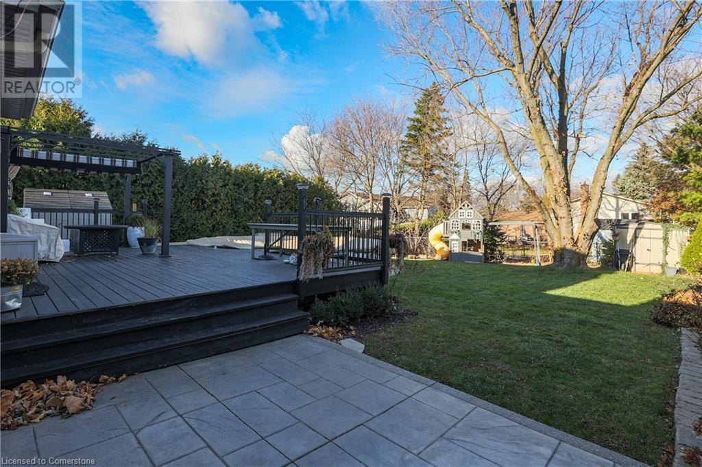 353 Lake Street, Grimsby, Ontario  L3M 1Z9 - Photo 2 - 40682900