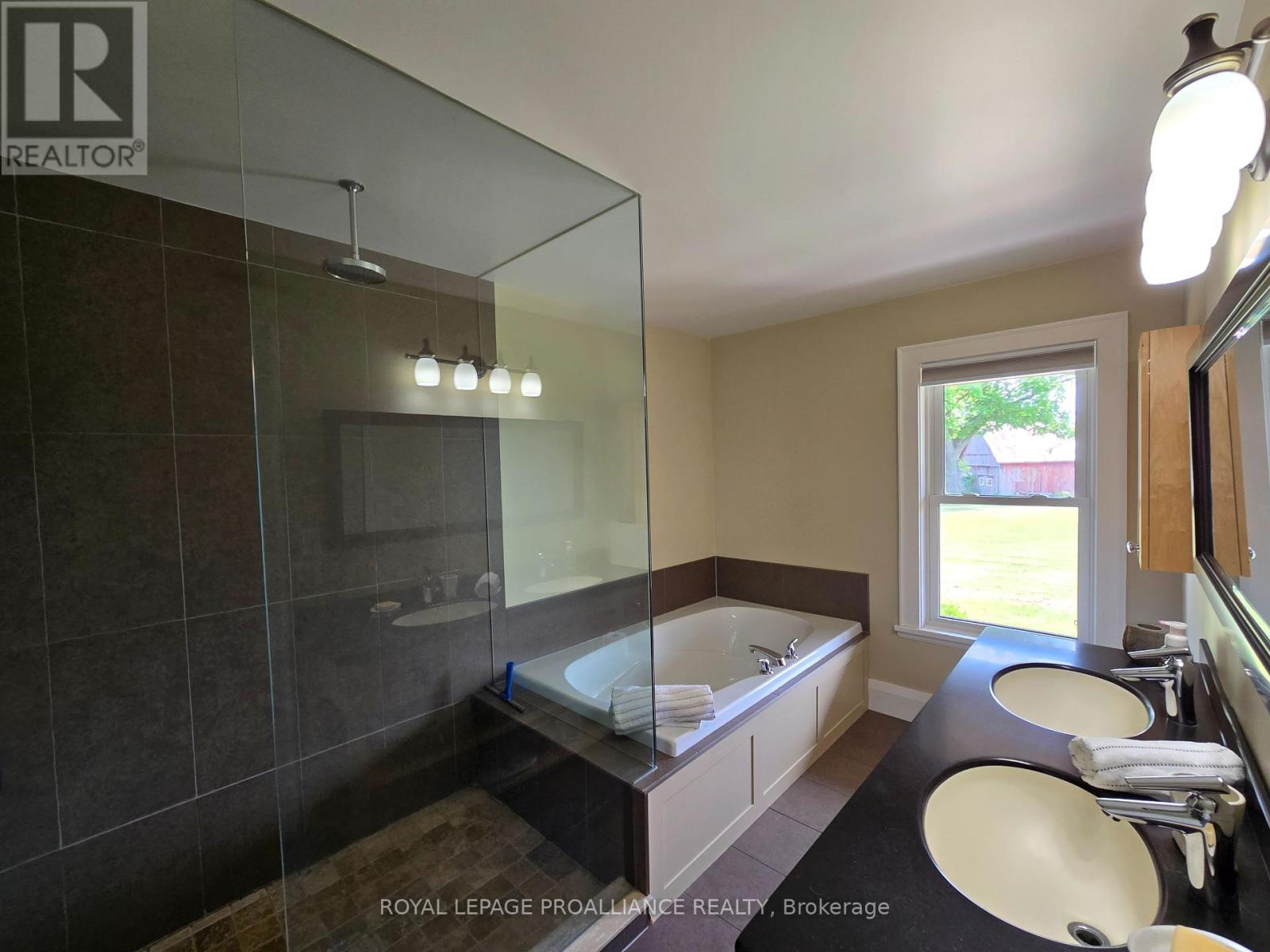 13762 Loyalist Parkway, Prince Edward County, Ontario  K0K 1A0 - Photo 14 - X11883093