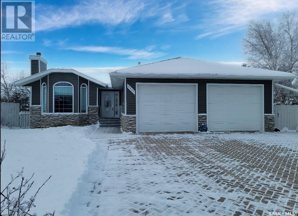 5002 Mirror DRIVE, macklin, Saskatchewan