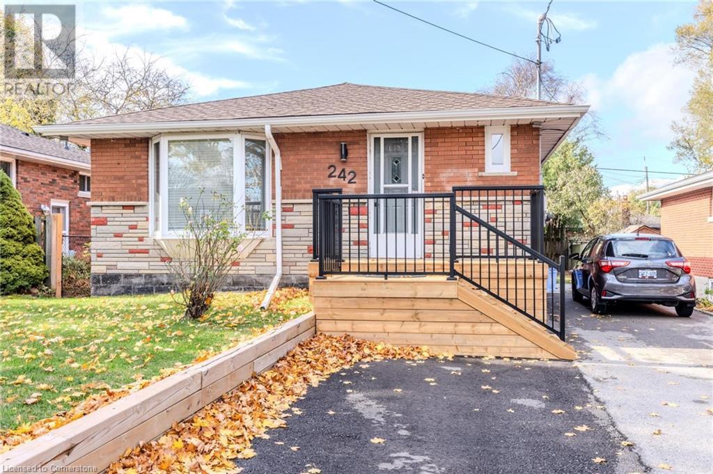 242 West 18th Street, Hamilton, Ontario  L9C 4G9 - Photo 2 - 40674260