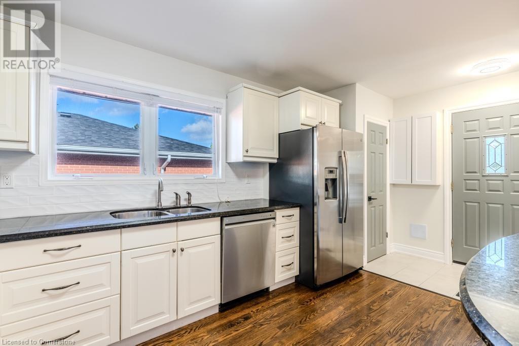 242 West 18th Street, Hamilton, Ontario  L9C 4G9 - Photo 6 - 40674260