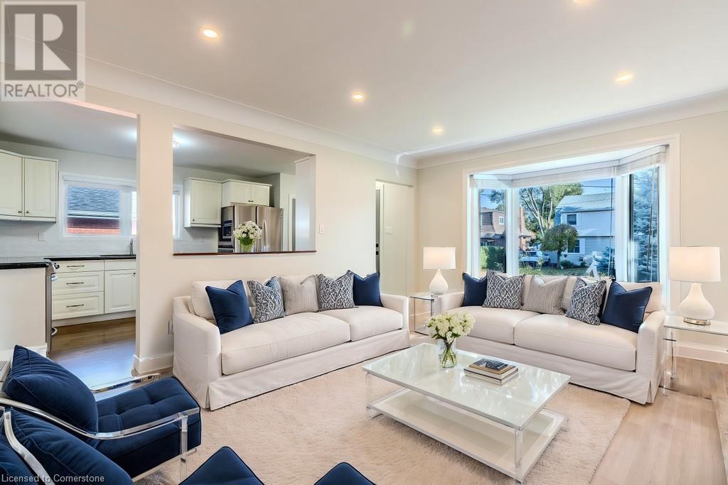 242 West 18th Street, Hamilton, Ontario  L9C 4G9 - Photo 8 - 40674725