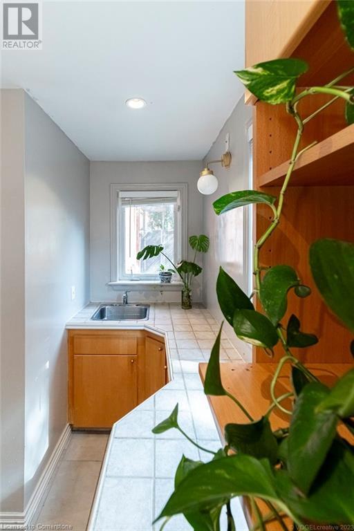 270 Queen Street S Unit# 1, Hamilton, Ontario  L8P 3T3 - Photo 12 - 40679837